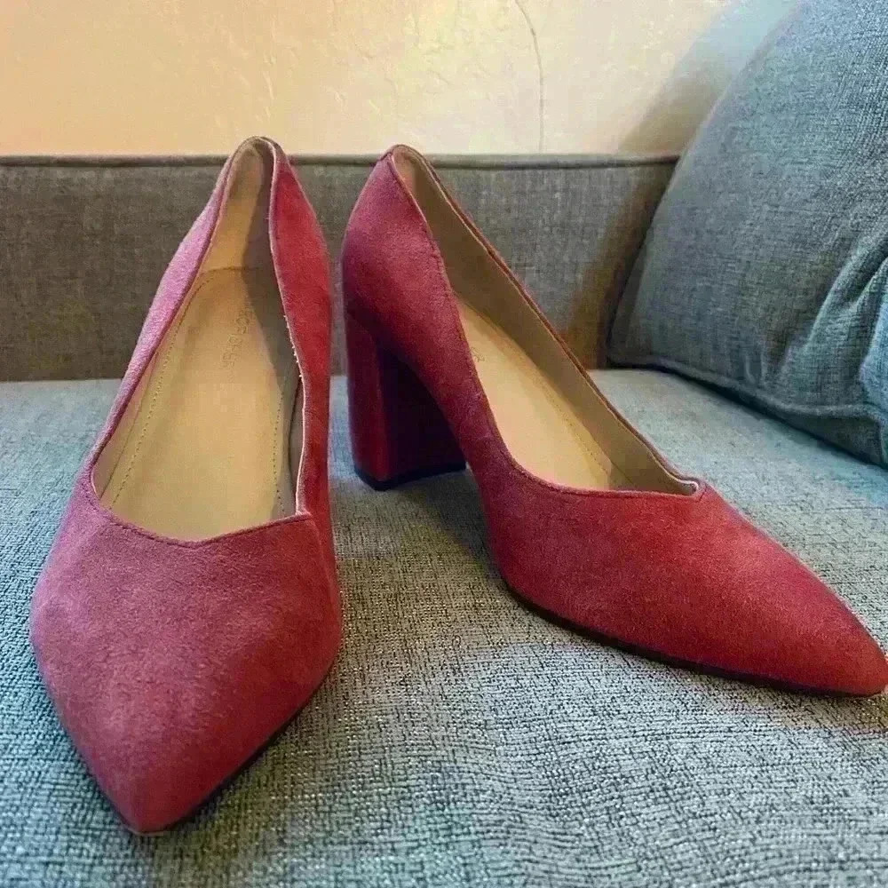 Marc Fisher Zala Block heel pointy toe Pump Size 7M